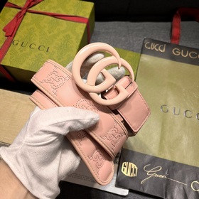 Gucci  Ширина 4,0 см  Новая модель Каждый сезон бренд обновляет