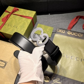 Gucci  Ширина 4,0 см  Новая модель Детали классического стиля 
