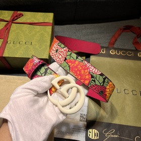 Gucci  Ширина 4,0  Новая модель из фирменного магазина, подлин