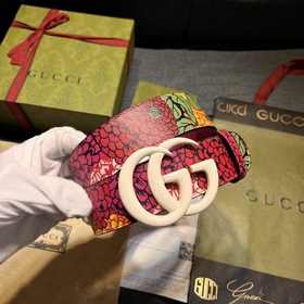 Gucci  Ширина 4,0  Новая модель из фирменного магазина, подлин