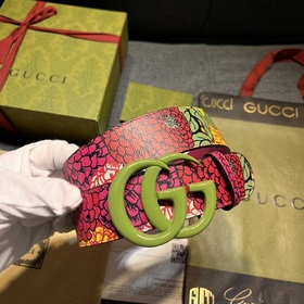 Gucci  Ширина 4,0  Новая модель из фирменного магазина, подлин
