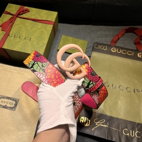 Gucci  Ширина 4,0  Новая модель из фирменного магазина, подлин