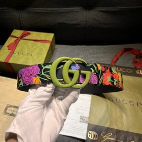 Gucci  Ширина 4,0  Новая модель из фирменного магазина, подлин