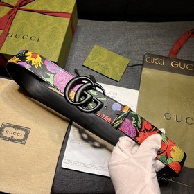 Gucci  Ширина 4,0  Новая модель из фирменного магазина, подлин