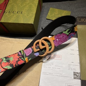 Gucci  Ширина 4,0  Новая модель из фирменного магазина, подлин