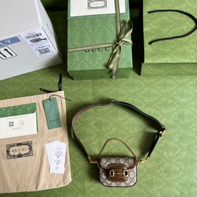 Кошелек с ремешком из серии Gucci Horsebit 1955. Серия Gucci Hors