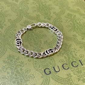 Новейшая классическая модель браслета Gucci. Изысканный дизайн и