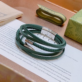 Новейшая модель браслета Gucci, изготовленная вручную из кожи пер