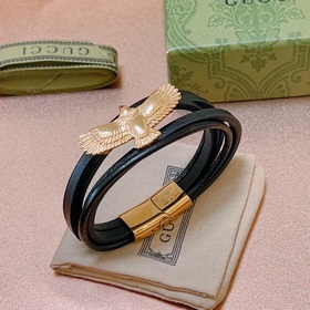 Новейшая модель браслета Gucci, изготовленная вручную из кожи пер