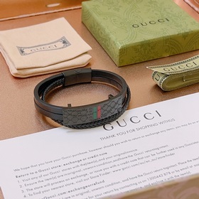 Новинка в продаже. Новейшая модель браслета Gucci, изготовленная 