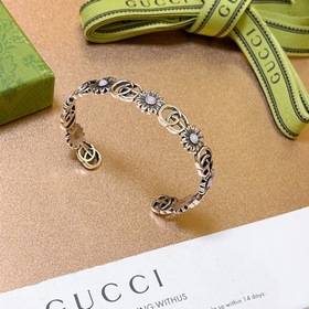 Браслеты Gucci обладают уникальным шармом. Новейшие модели брасле