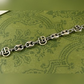 Gucci Браслет с подвеской виде свиного носа Длина： 18-20 см