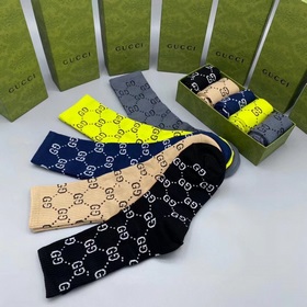 Gucci · Новинка Gucci： носки средней длины [оригинальная жесткая