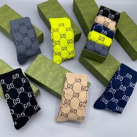 Gucci · Новинка Gucci： носки средней длины [оригинальная жесткая 
