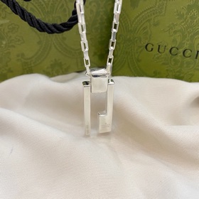 GUCCI G-образный кулон с отверстием для мужчин и женщин Размер： 1