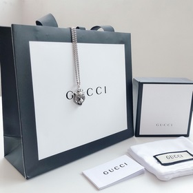 Ожерелье Gucci с тигром и кошкой Ожерелье с тигром, идентичное то