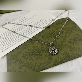 Gucci Двойное G подвесное ожерелье с подвеской виде подсолнуха Дл
