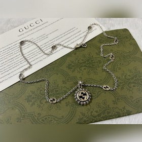 Gucci Двойное G подвесное ожерелье с подвеской виде подсолнуха Дл
