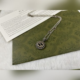 Gucci Двойное G подвесное ожерелье с подвеской виде подсолнуха Дл