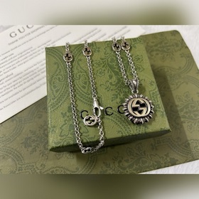 Gucci Двойное G подвесное ожерелье с подвеской виде подсолнуха Дл