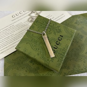 Gucci Сережка с черепом и костями Длина： 50+5 см