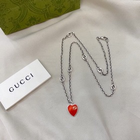 Gucci Ожерелье с двойным G из эмали красного цвета Размер： 50 см