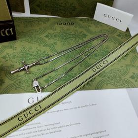 Gucci колье с крестом и цепочкой