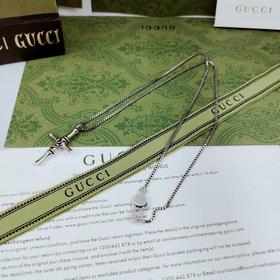 Gucci колье с крестом и цепочкой