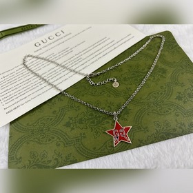 Gucci Красный пятиконечный кулон Длина： 50+5 см