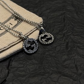 Сцепление Gucci Маленькое ожерелье с гравировкой Double G