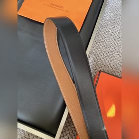 Двусторонний пояс Hermès Box/Togo из телячьей кожи с палевой пряж