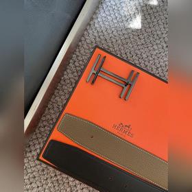 Двусторонний пояс Hermès Box/Togo из телячьей кожи с палевой пряж