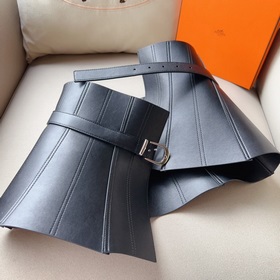 Пояс Hermes 26 см. Превосходный вид на фигуре, подходит к пальто 