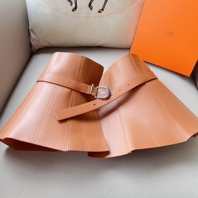 Пояс Hermes 26 см. Превосходный вид на фигуре, подходит к пальто 