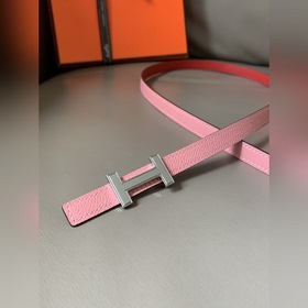 HERMES (Эрмес) Женский двусторонний пояс, аналогичный представлен
