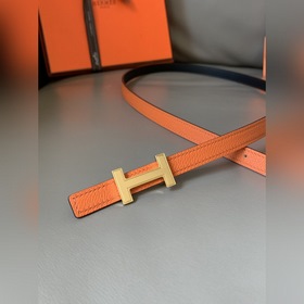 HERMES (Эрмес) Женский двусторонний пояс, аналогичный представлен