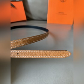 HERMES (Эрмес) Женский двусторонний пояс, аналогичный представлен
