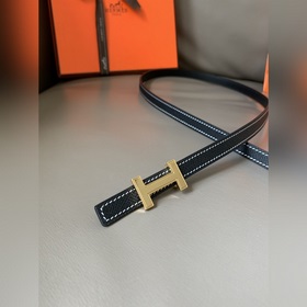 HERMES (Эрмес) Женский двусторонний пояс, аналогичный представлен