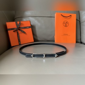 HERMES (Эрмес) Женский двусторонний пояс, аналогичный представлен
