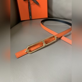 HERMES (Эрмес) Женский двусторонний пояс, аналогичный представлен