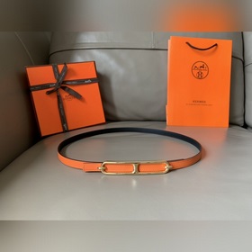 HERMES (Эрмес) Женский двусторонний пояс, аналогичный представлен