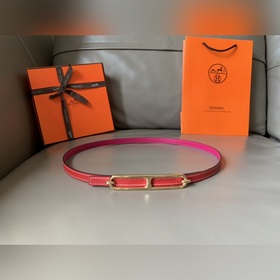 HERMES (Эрмес) Женский двусторонний пояс, аналогичный представлен