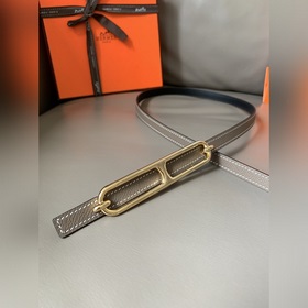 HERMES (Эрмес) Женский двусторонний пояс, аналогичный представлен