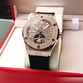 Новая модель на рынке, популярная модель Hublot Big Bang Series 