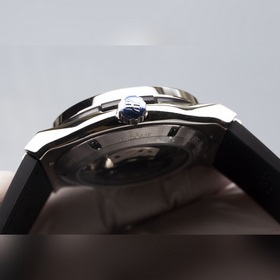 HUBLOT — Классическая серия мужских часов с турбийоном Ремешок： и