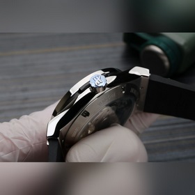 Хэнбао-Убло HUBLOT Роскошный корпус бриллиантами / Модный ажурный