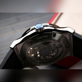 Новая модель на рынке, популярная модель Hublot Big Bang Series 