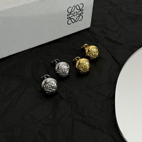 L0EWE Loewe серьги-гвоздики кольцевая застежка с гравировкой LOEW
