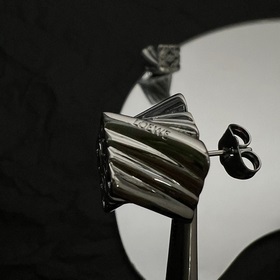 L0EWE Loewe серьги-гвоздики кольцевая застежка с гравировкой LOEW