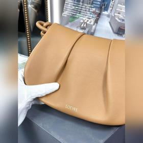Сумка [коричневый] — 朕品1w7 (буквенная цепочка приобретается отде